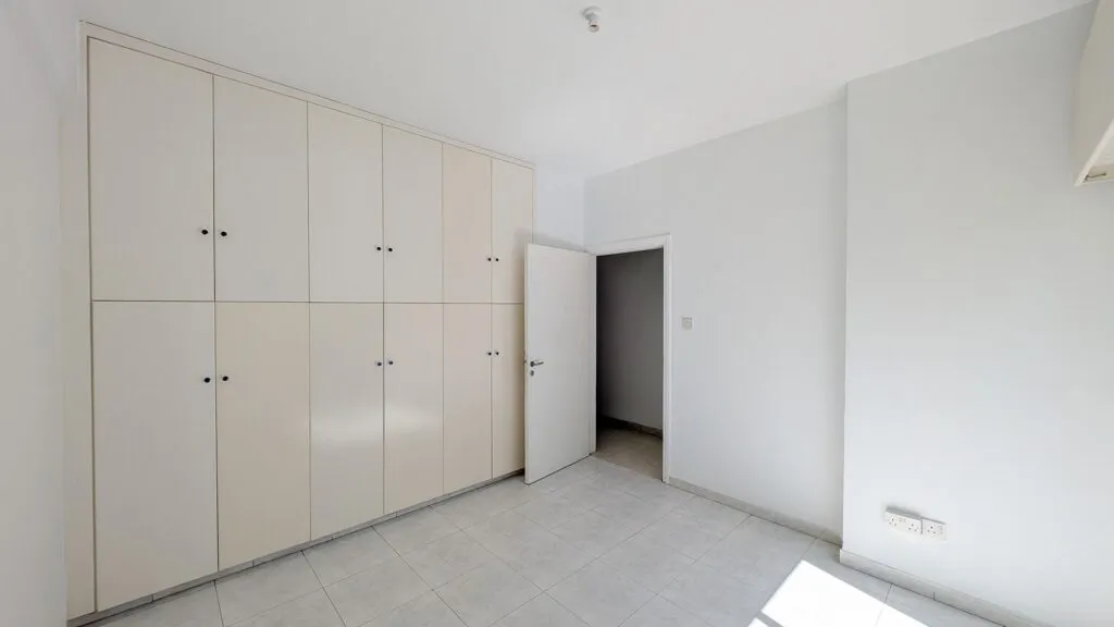 Three-bedroom apartment in Ag. Konstantinou & Elenis, Nicosia — photo 7