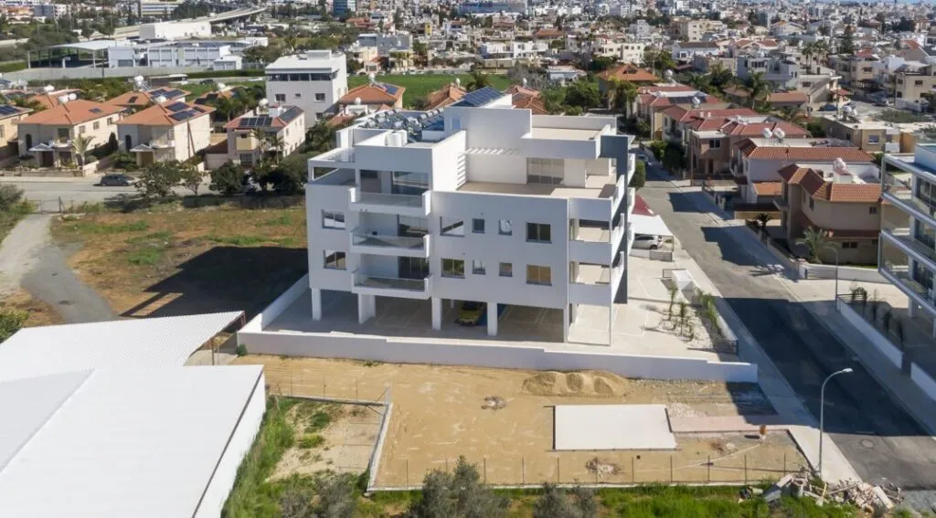 Two-Bedroom Apartment in Apostolos Varnavas, Limassol – photo 4