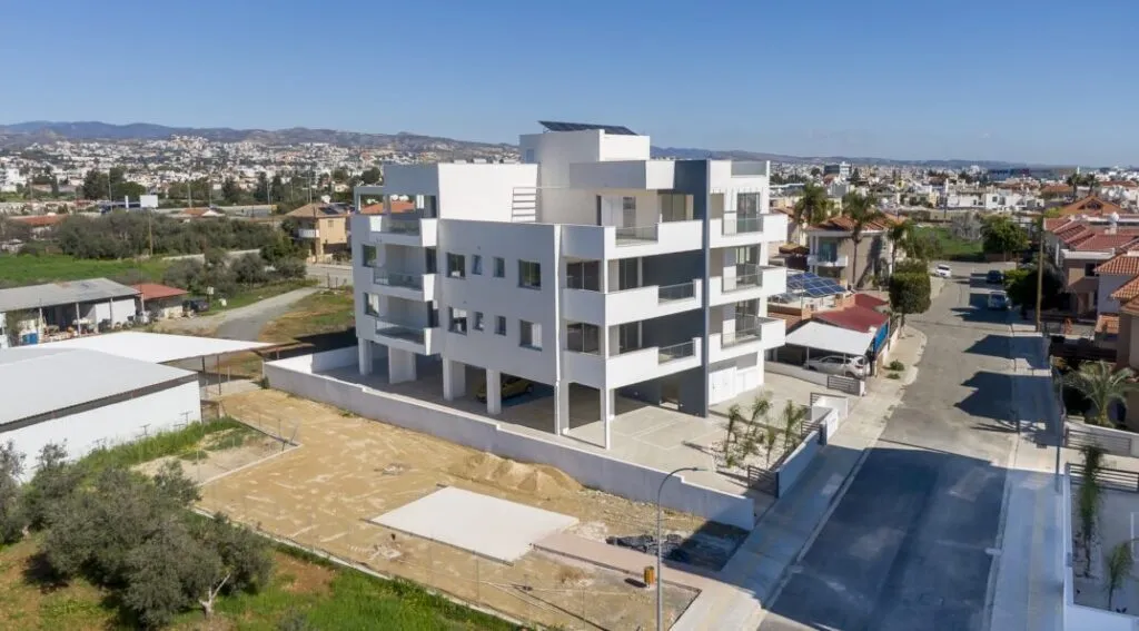 Two-Bedroom Apartment in Apostolos Varnavas, Limassol – photo 7