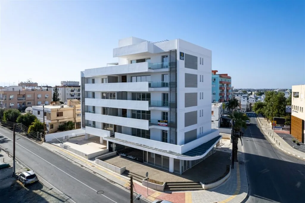 Three-Bedroom Apartment in Strovolos, Nicosia – photo 17