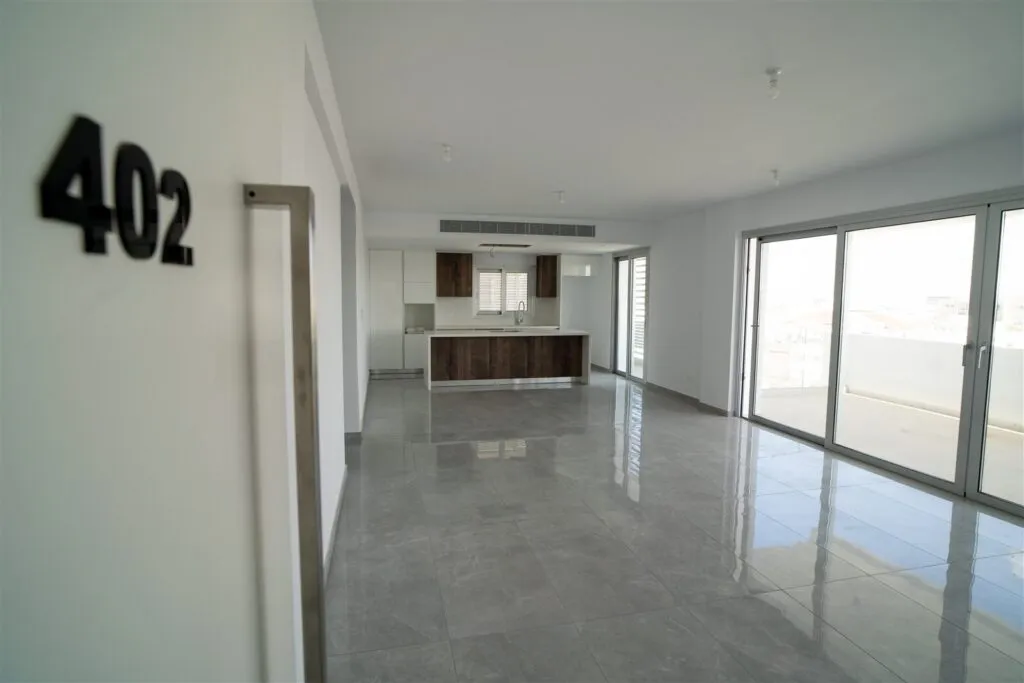 Three-Bedroom Apartment in Strovolos, Nicosia – photo 10