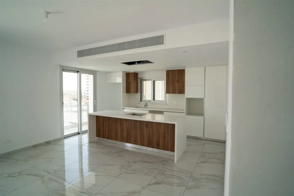 Three-Bedroom Apartment in Strovolos, Nicosia – photo 6