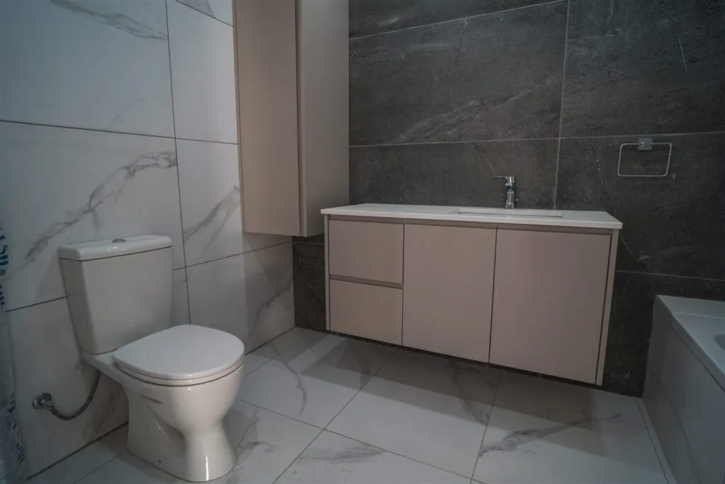 Three-Bedroom Apartment in Strovolos, Nicosia – photo 11