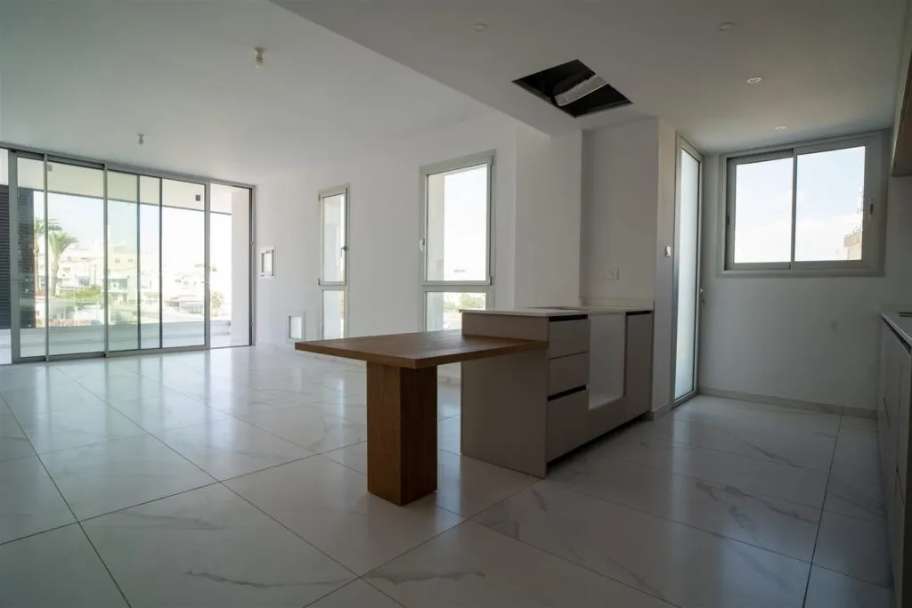 Three-Bedroom Apartment in Strovolos, Nicosia – photo 14