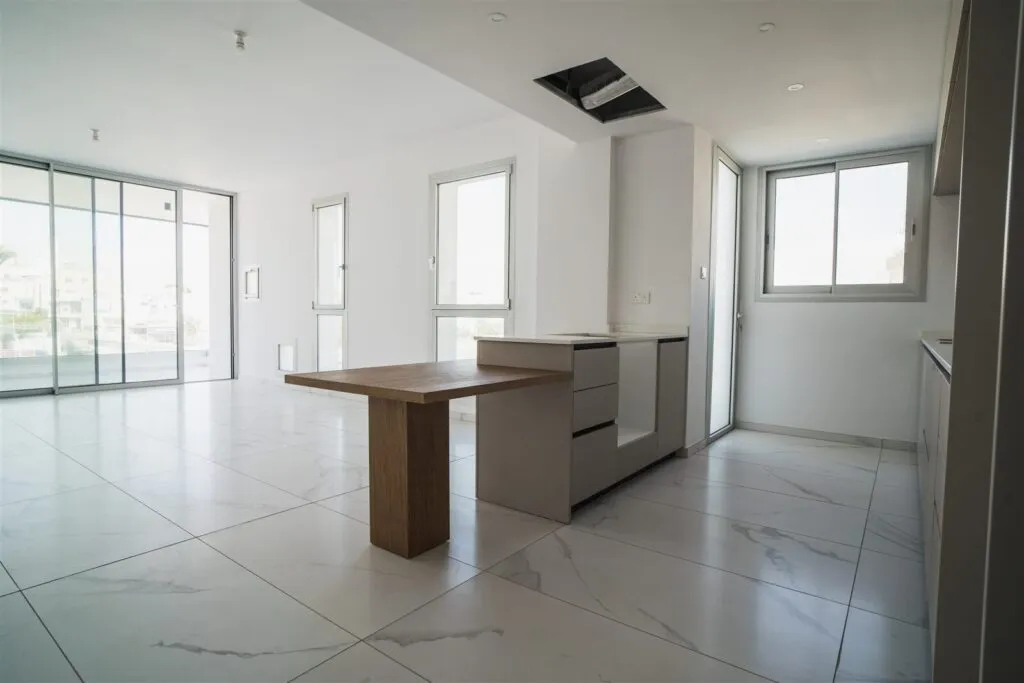 Three-Bedroom Apartment in Strovolos, Nicosia – photo 15