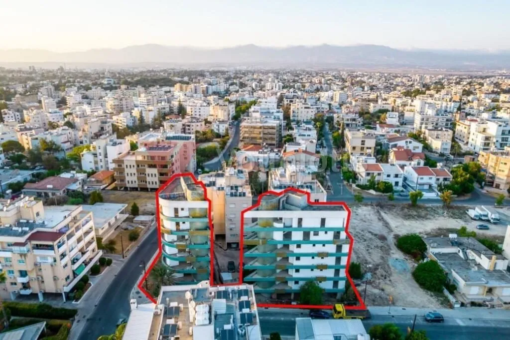 Residential building blocks in Agioi Konstantinou & Elenis, Nicosia — photo 4