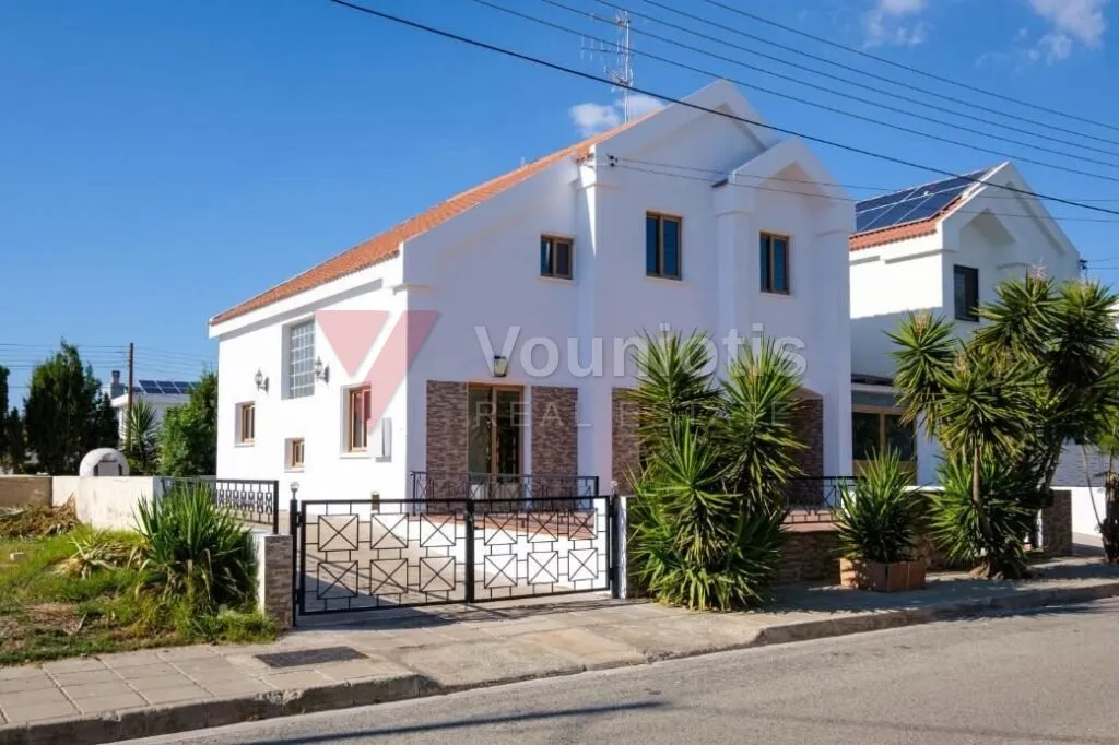 2 bedroom house in Egkomi, Nicosia — photo 2