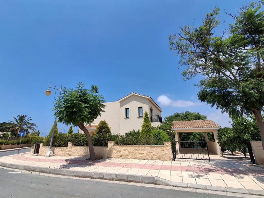 Three-Bedroom Villa in Kouklia, Paphos – photo 2