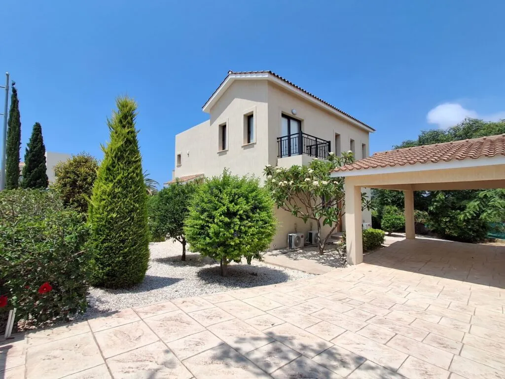 Three-Bedroom Villa in Kouklia, Paphos – photo 3