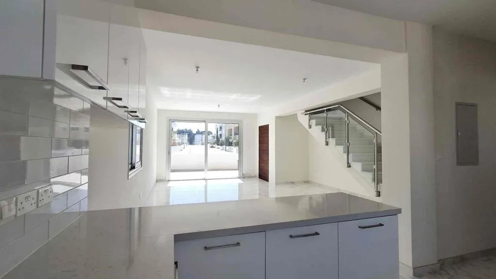 Three-Bedroom Villa in Paphos – photo 20