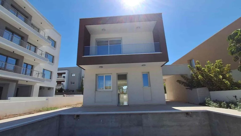 Three-Bedroom Villa in Paphos – photo 4