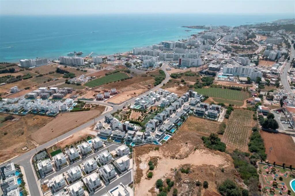 Five-Bedroom Villa in Protaras, Famagusta – photo 14