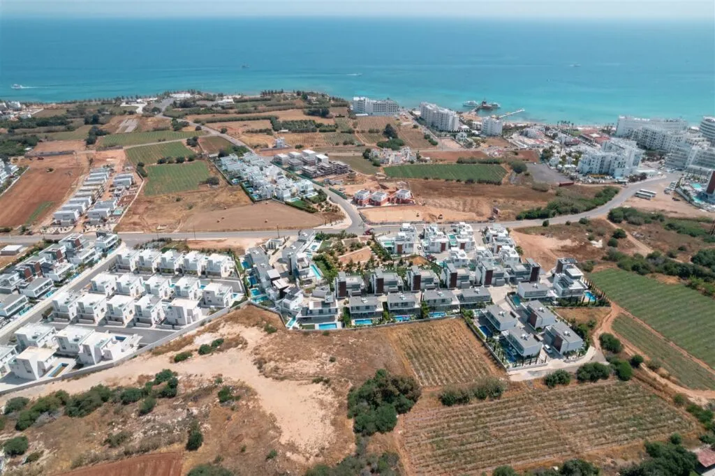 Five-Bedroom Villa in Protaras, Famagusta – photo 9