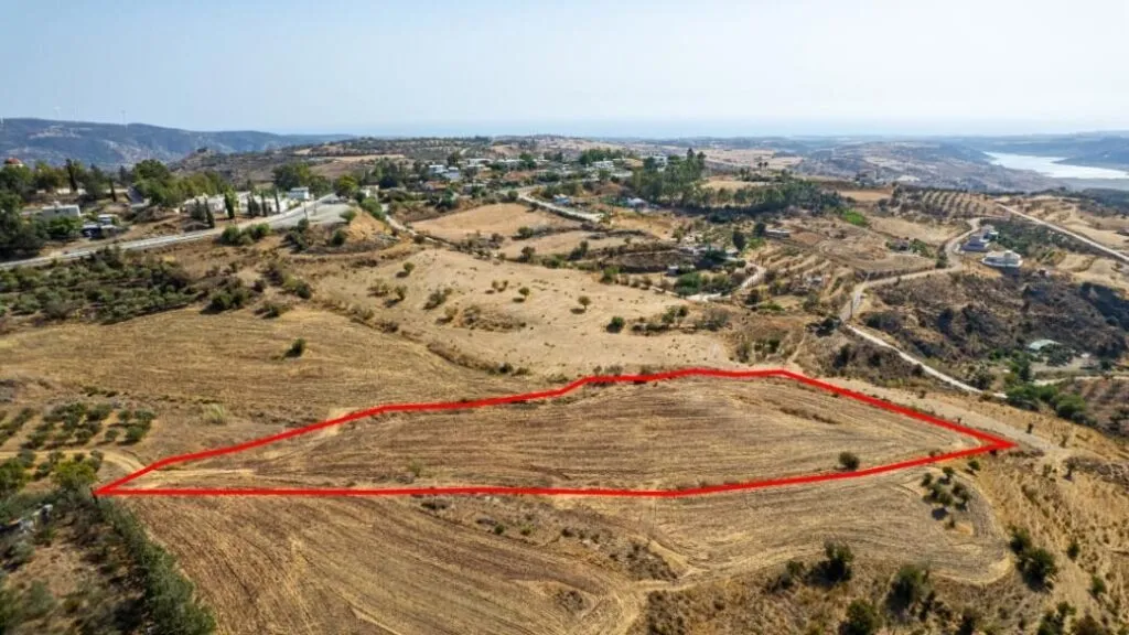 Residential field in Choletria, Paphos — photo 4
