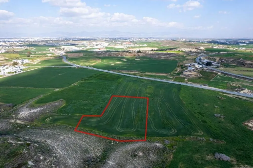 Residential field in Dali, Nicosia — photo 2