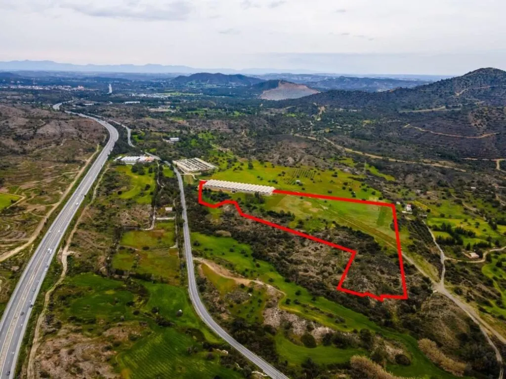 Χωράφι στον Κόρνο Λάρνακας — φωτογραφία 5