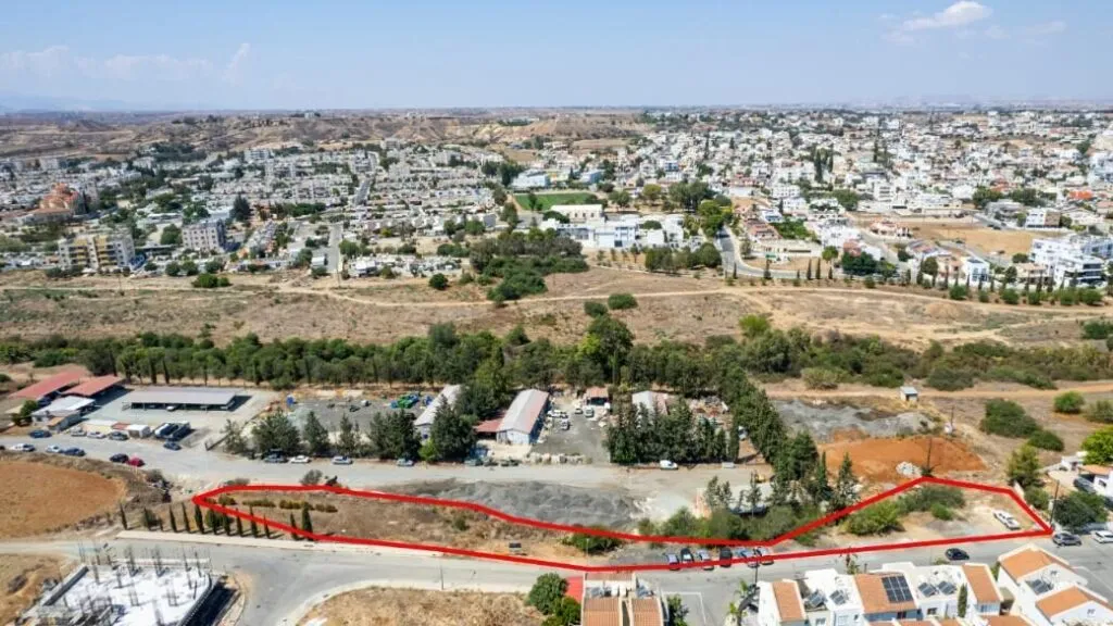 Residential field in Lakatamia, Nicosia — photo 4