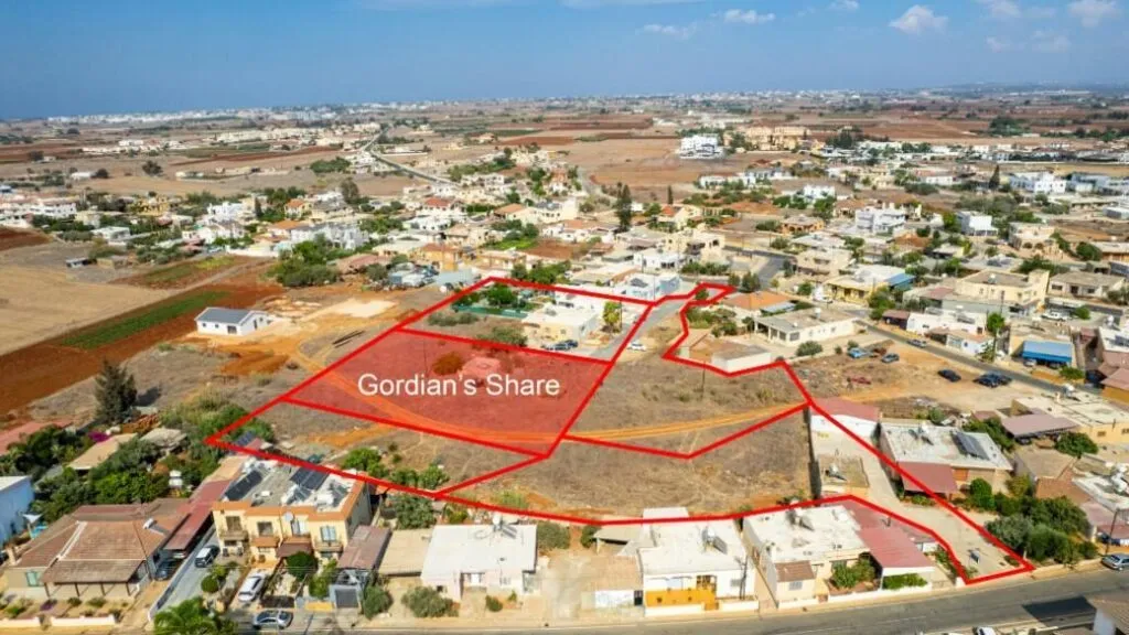 Four residential fields in Liopetri, Famagusta — photo 3