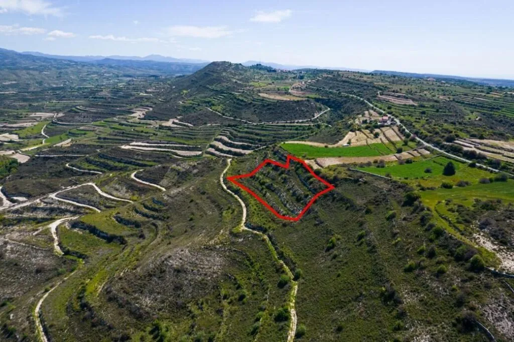 Agricultural field in Pachna, Limassol — photo 2