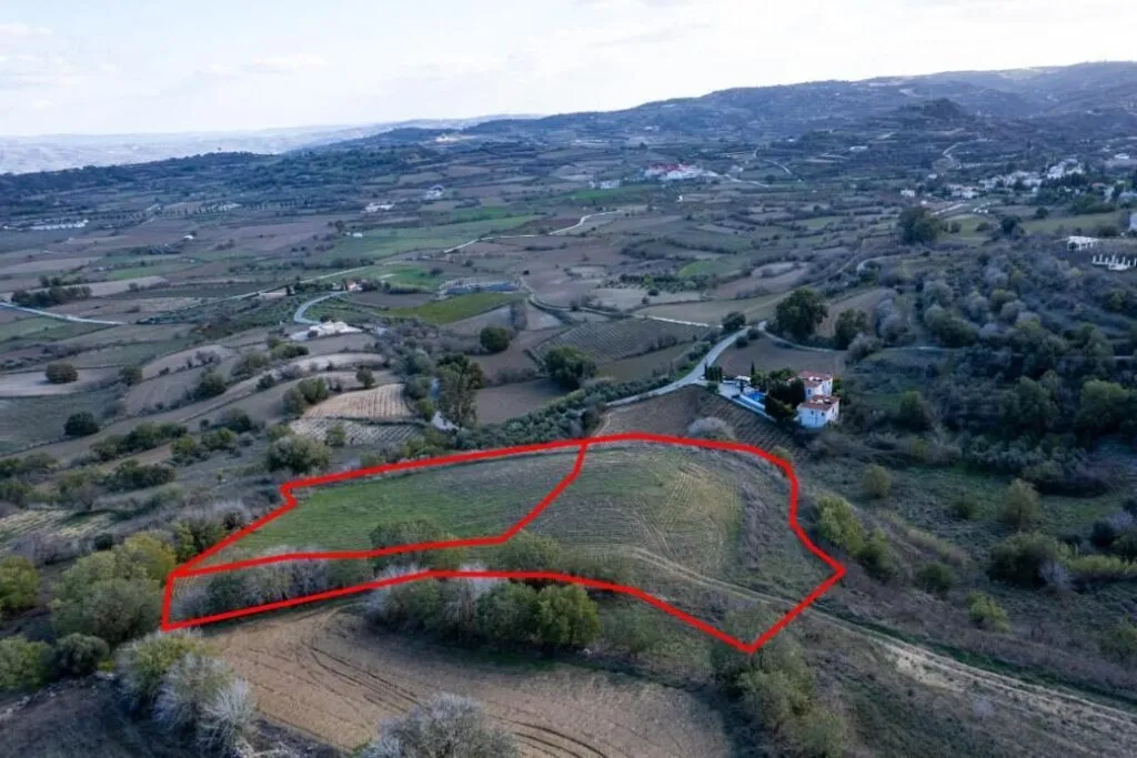Shared residential fields in Stroumpi, Paphos — photo 4