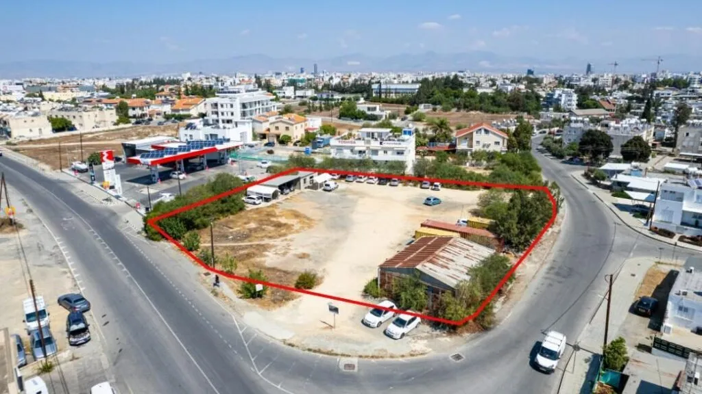 Shared residential field in Strovolos, Nicosia — photo 2