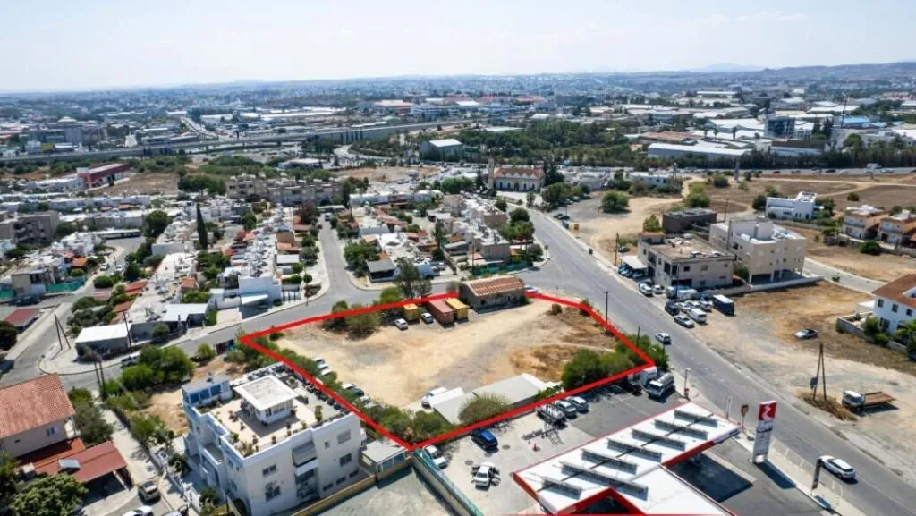 Shared residential field in Strovolos, Nicosia — photo 4