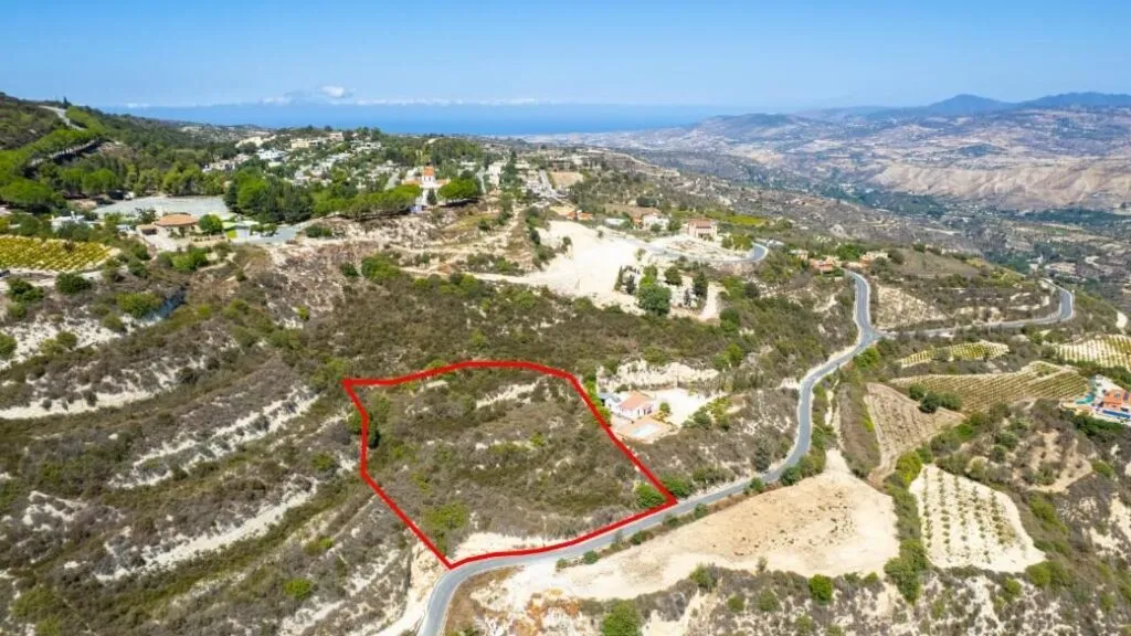 Residential field in Theletra, Paphos — photo 3