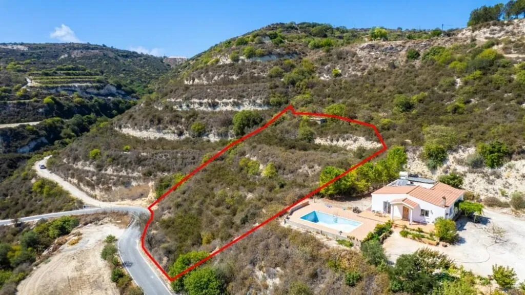 Residential field in Theletra, Paphos — photo 4