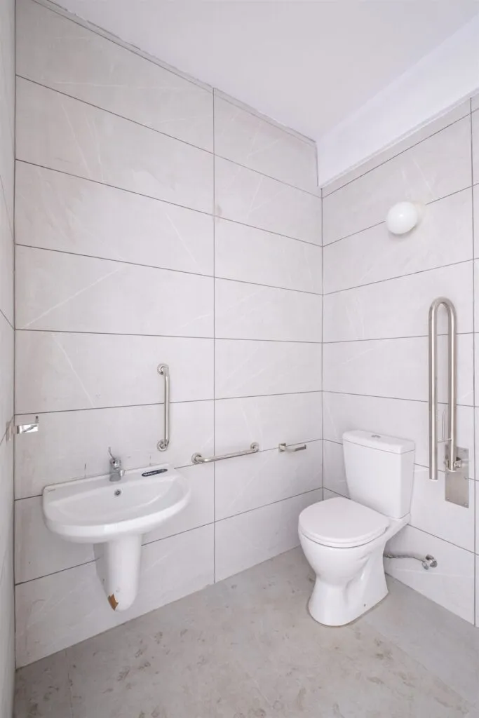 Magasin de 85 m² à Strovolos, Nicosie – photo 7