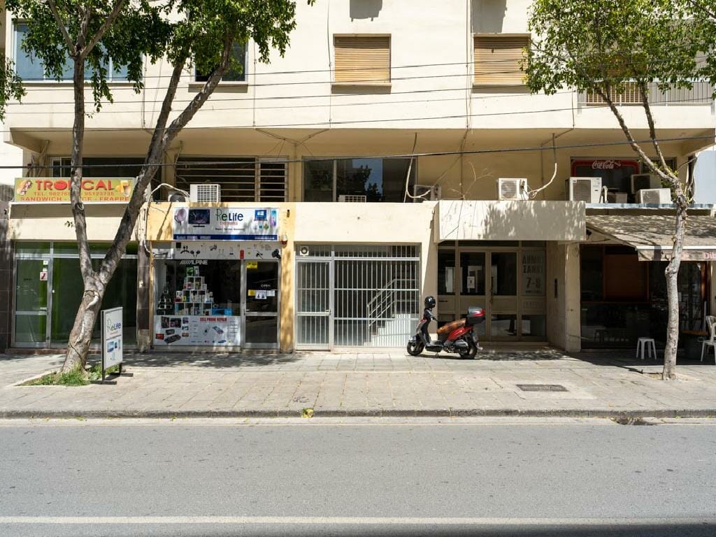 SHOPS IN AGIOS ANTONIOS NICOSIA