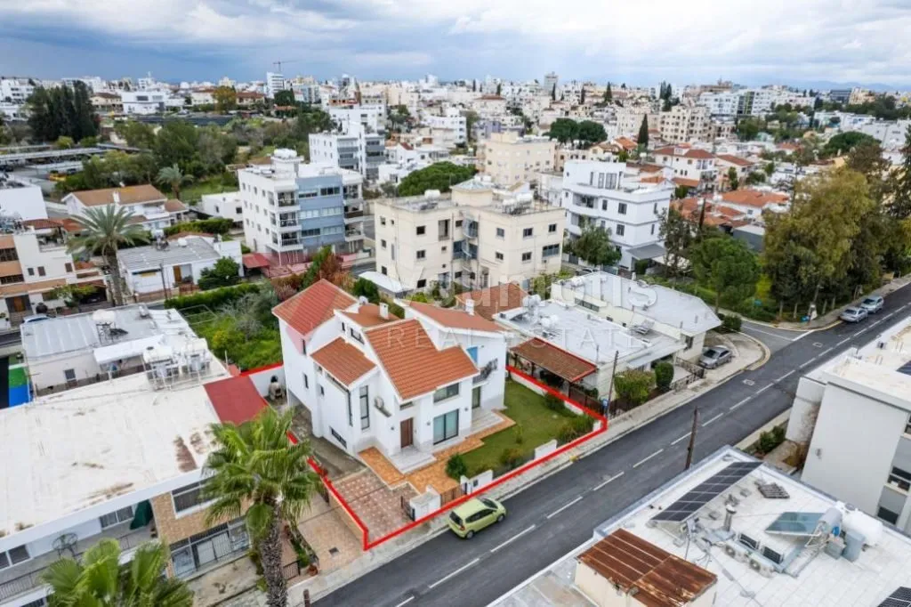 Four-Bedroom House in Strovolos, Nicosia — photo 3