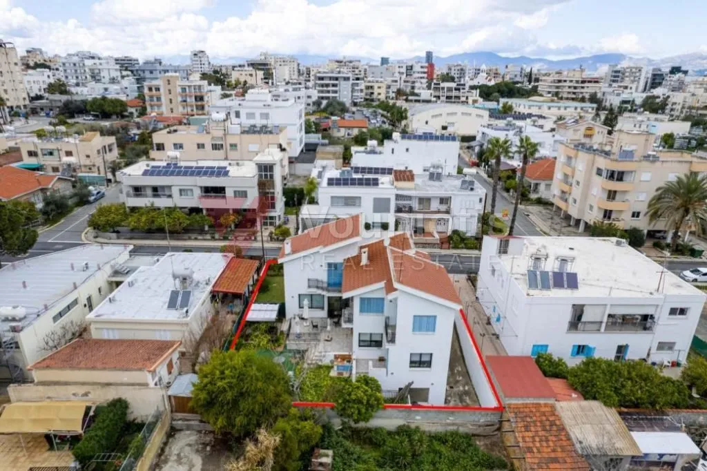 Four-Bedroom House in Strovolos, Nicosia — photo 5