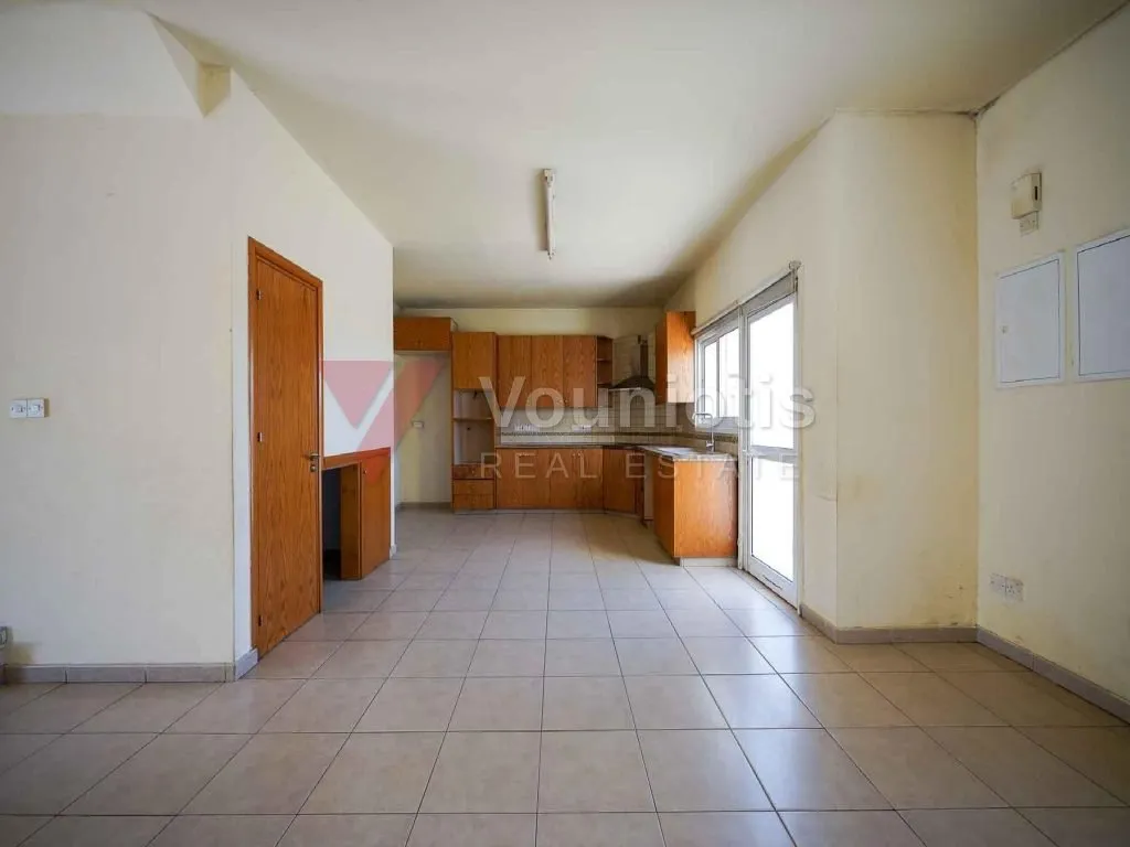Three-Bedroom House in Kokkinotrimithia, Nicosia — photo 14