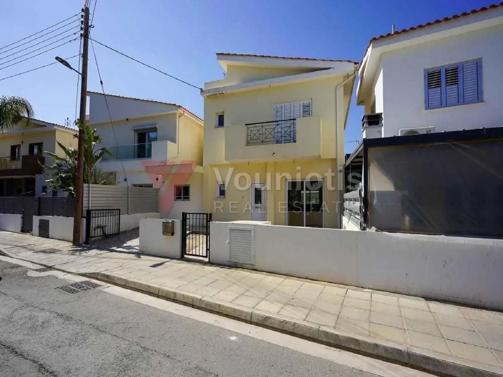 Three-Bedroom House in Kokkinotrimithia, Nicosia — photo 3