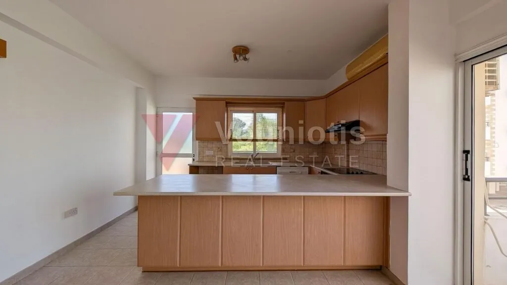 Three-bedroom apartment in Chrysopolitissa, Larnaca – photo 10