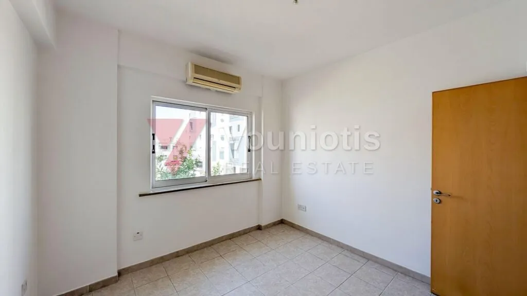 Three-bedroom apartment in Chrysopolitissa, Larnaca – photo 12