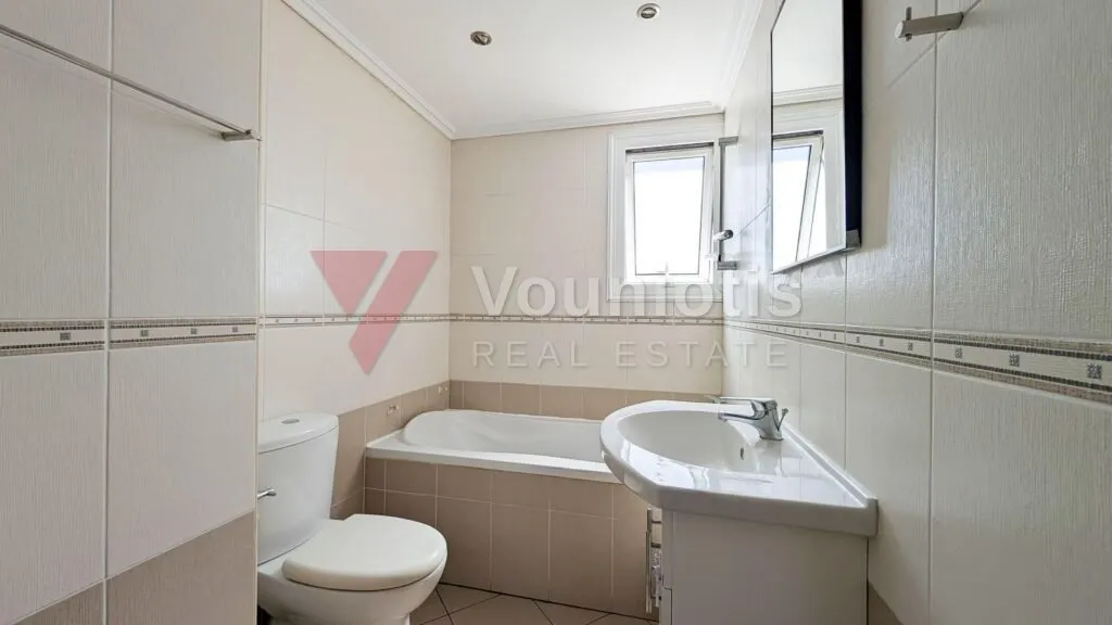 Two-Bedroom Apartment in Kamares area, Larnaca – photo 11