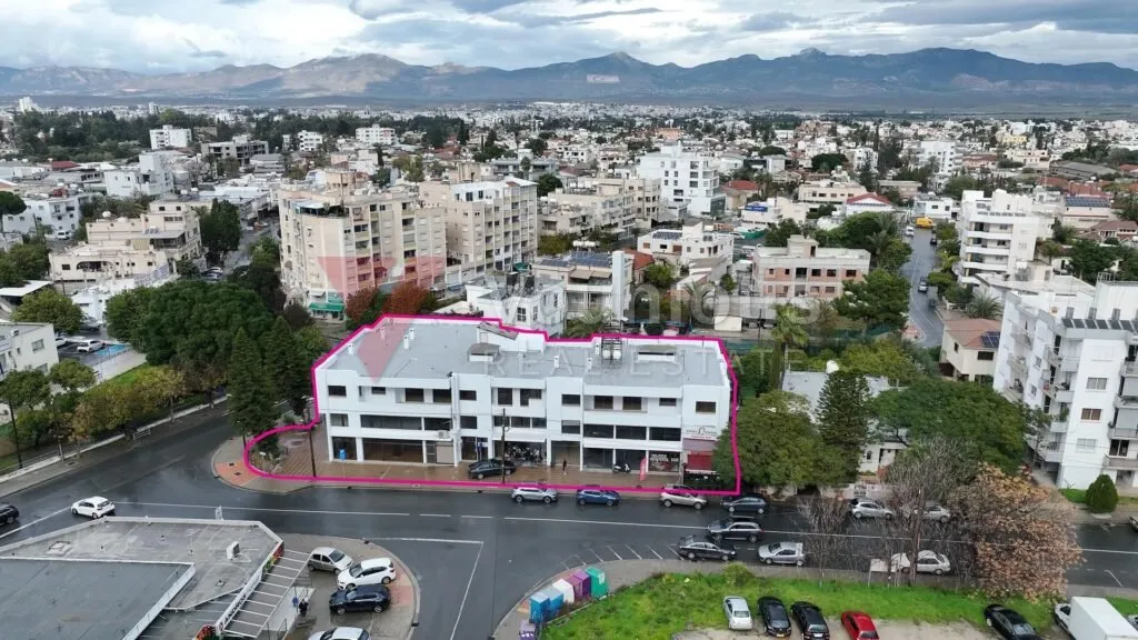 Mixed-use building in Panagia, Nicosia – photo 2