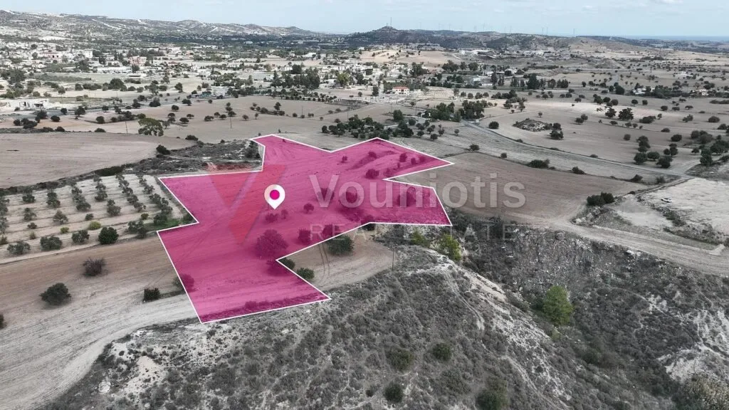 Residential field located in Anglisides, Larnaca – photo 3