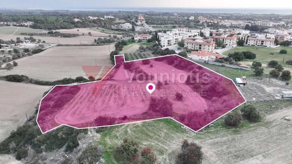 Residential field in Mazotos, Larnaca – photo 3
