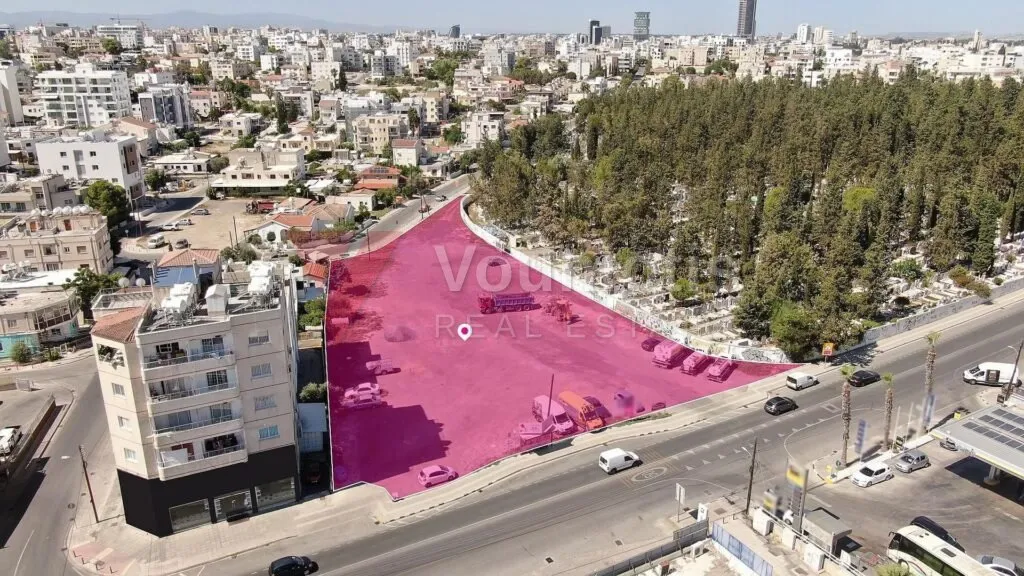 Commercial (Share 16%) and residential (share 50%) fields in Nicosia – photo 2