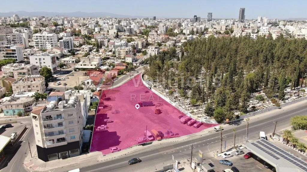 Commercial (Share 16%) and residential (share 50%) fields in Nicosia – photo 3