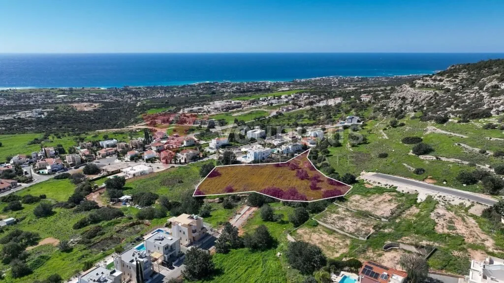 (Share) Residential field located in Pegeia, Paphos – photo 4