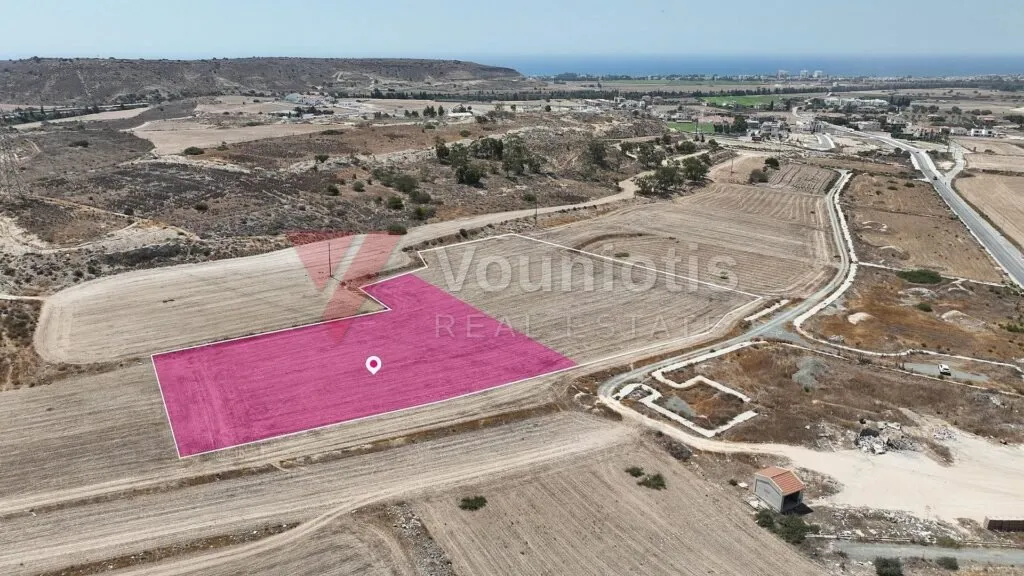 Share of Residential field in Pyla, Larnaca – photo 2