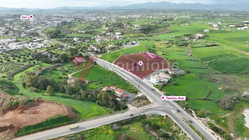 (Partager) Terrain résidentiel/commercial double zone à Tseri, Nicosie – photo 3