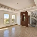 Elegant 4-Bedroom Home with Basement & Pool in Agios Athanasios, Limassol — Limassol, Agios Athanasios (11)