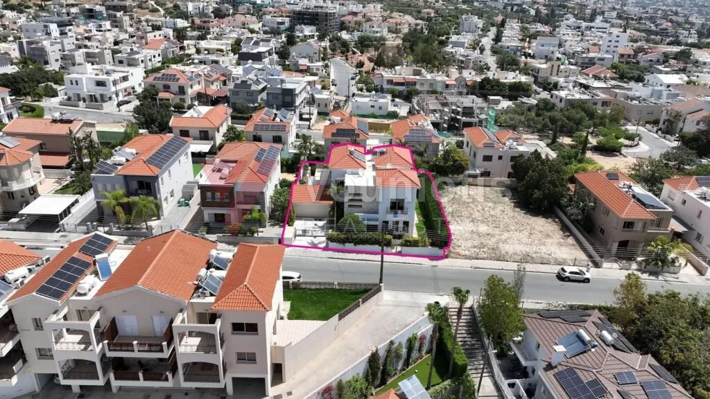 Elegant 4-Bedroom Home with Basement & Pool in Agios Athanasios, Limassol – photo 4
