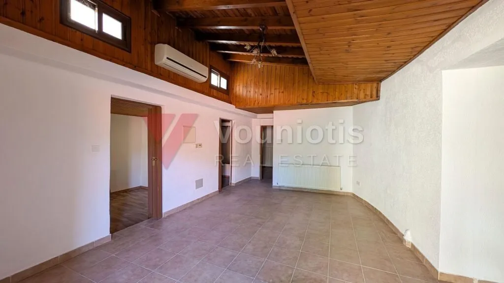 Three-Bedroom House in Agros, Limassol – photo 11