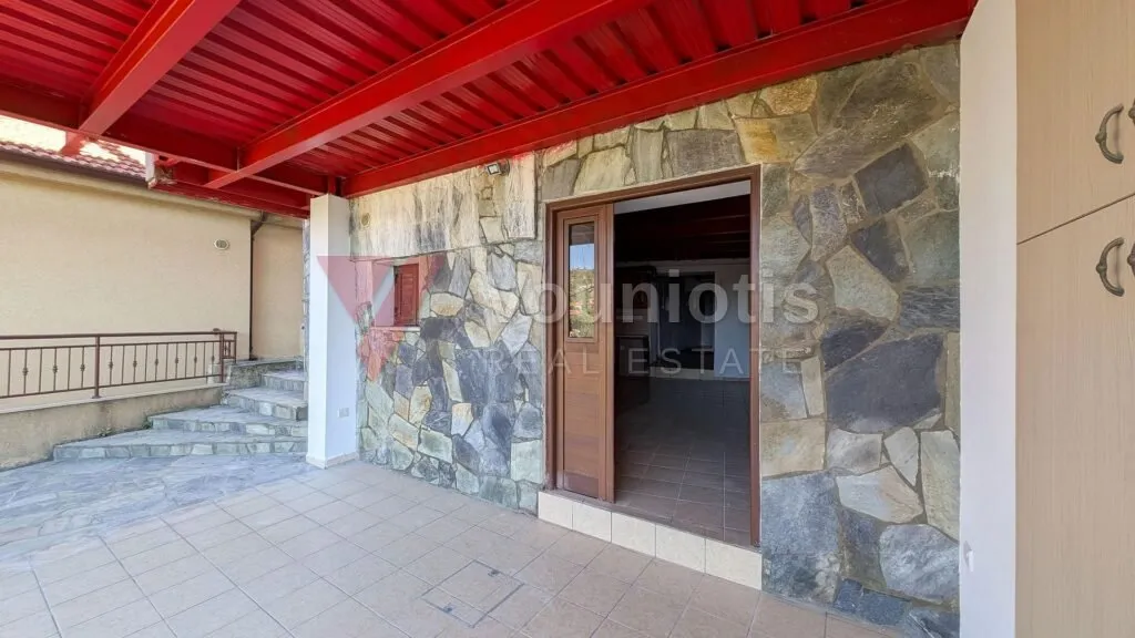Three-Bedroom House in Agros, Limassol – photo 8