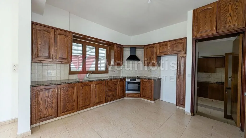 Detached Two Storey House in Aradippou, Larnaca – photo 12